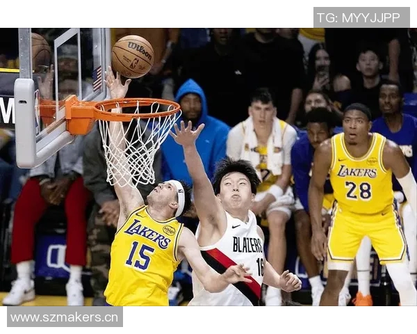 杨瀚森赛后与女友及团队聚餐洛杉矶韩料店共享夜宵时光