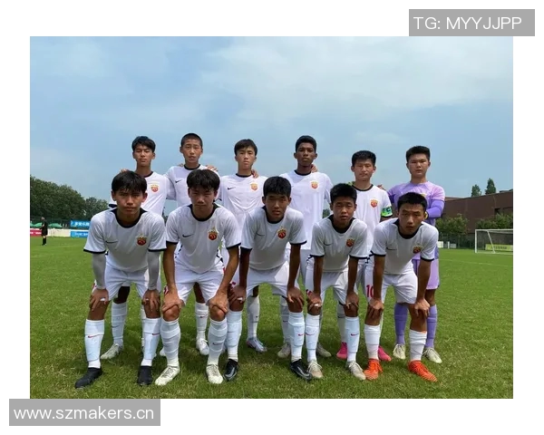 上海海港U15队在青少年精英联赛第二阶段以3比0战胜北京国安U15队展现强劲实力 上海海港U15队在青少年精英联赛第二阶段以3比0战胜北京国安U15队展现强劲实力